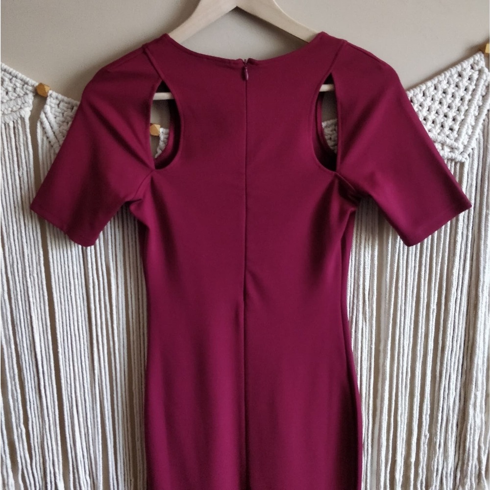 3/$20 Fabletics Eva Wine Cutout Bodycon Midi Dress XXS - Picture 7 of 10
